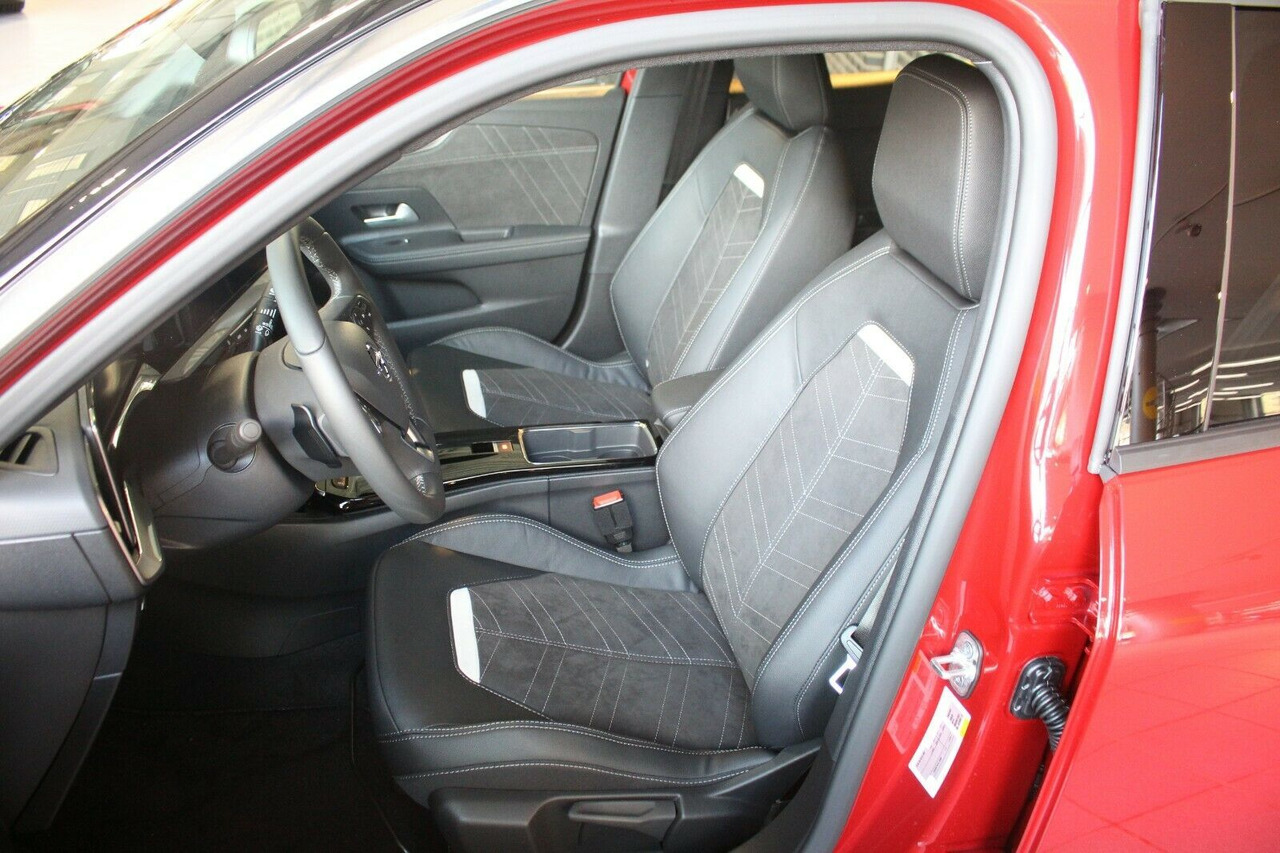 Terepjáró/ SUV Opel Mokka Ultimate Matrix-LED 180°Kamera Navi Keyles: 8 kép.