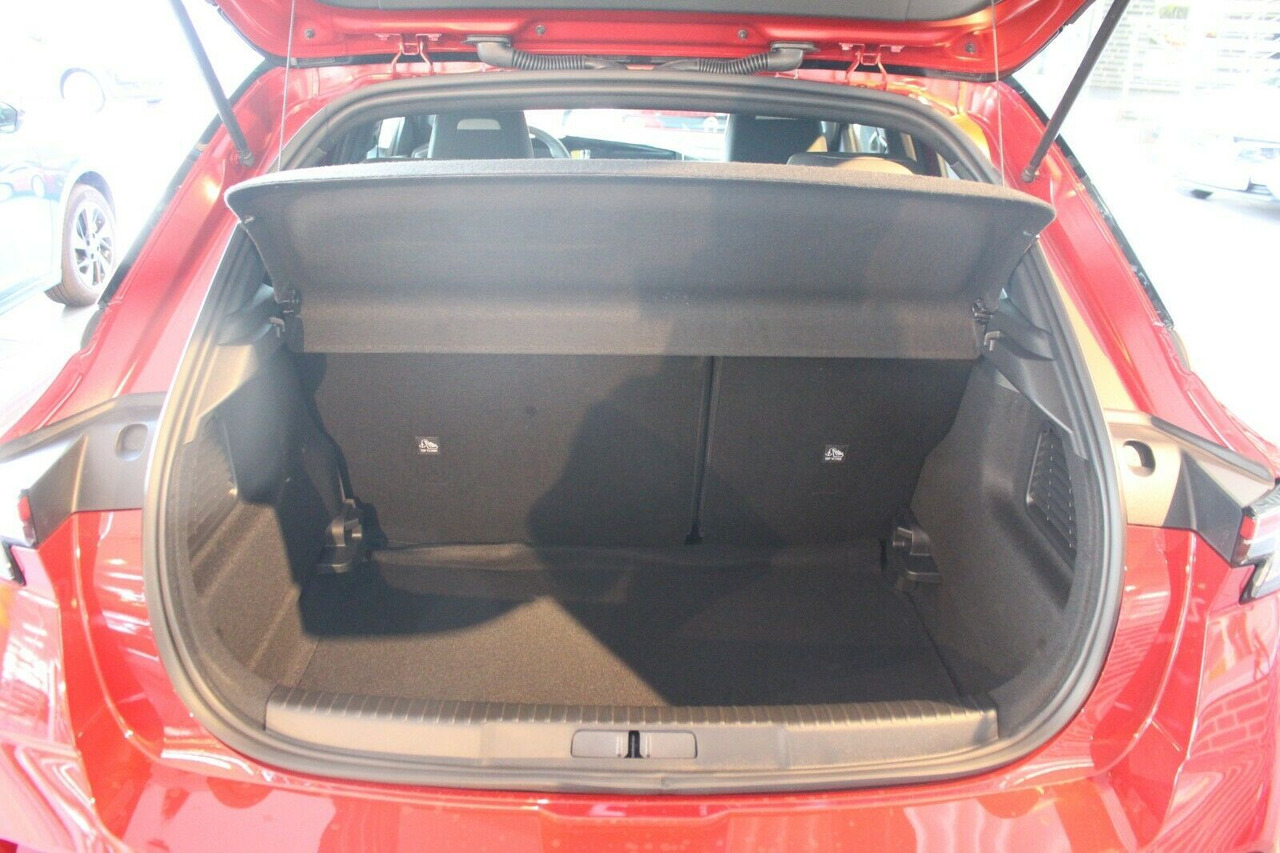 Terepjáró/ SUV Opel Mokka Ultimate Matrix-LED 180°Kamera Navi Keyles: 12 kép.