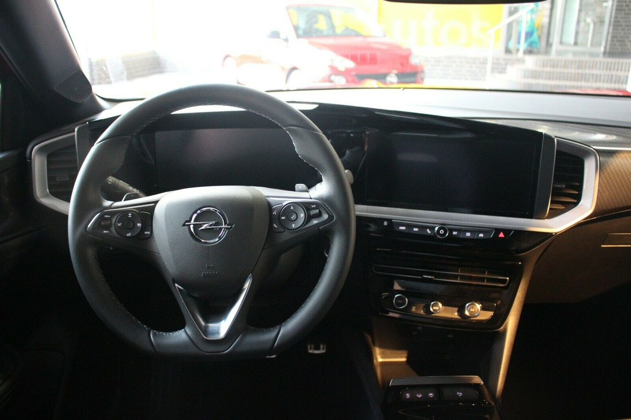 Terepjáró/ SUV Opel Mokka Ultimate Matrix-LED 180°Kamera Navi Keyles: 13 kép.