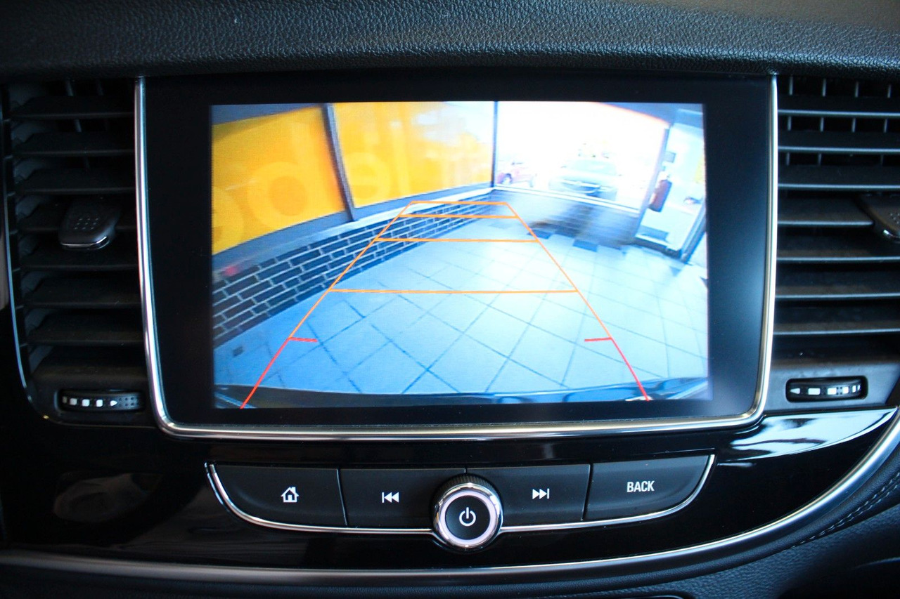 Opel Mokka X Innovation 4x4 Kamera Keyless LED AHK - Terepjáró/ SUV: 5 kép. Opel Mokka X Innovation 4x4 Kamera Keyless LED AHK - Terepjáró/ SUV: 5 kép.
