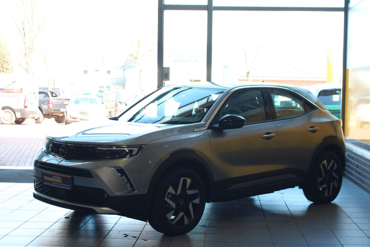 Opel Mokka e Elegance Lenkradheizung 180° Kamera LED - Terepjáró/ SUV: 4 kép. Opel Mokka e Elegance Lenkradheizung 180° Kamera LED - Terepjáró/ SUV: 4 kép.