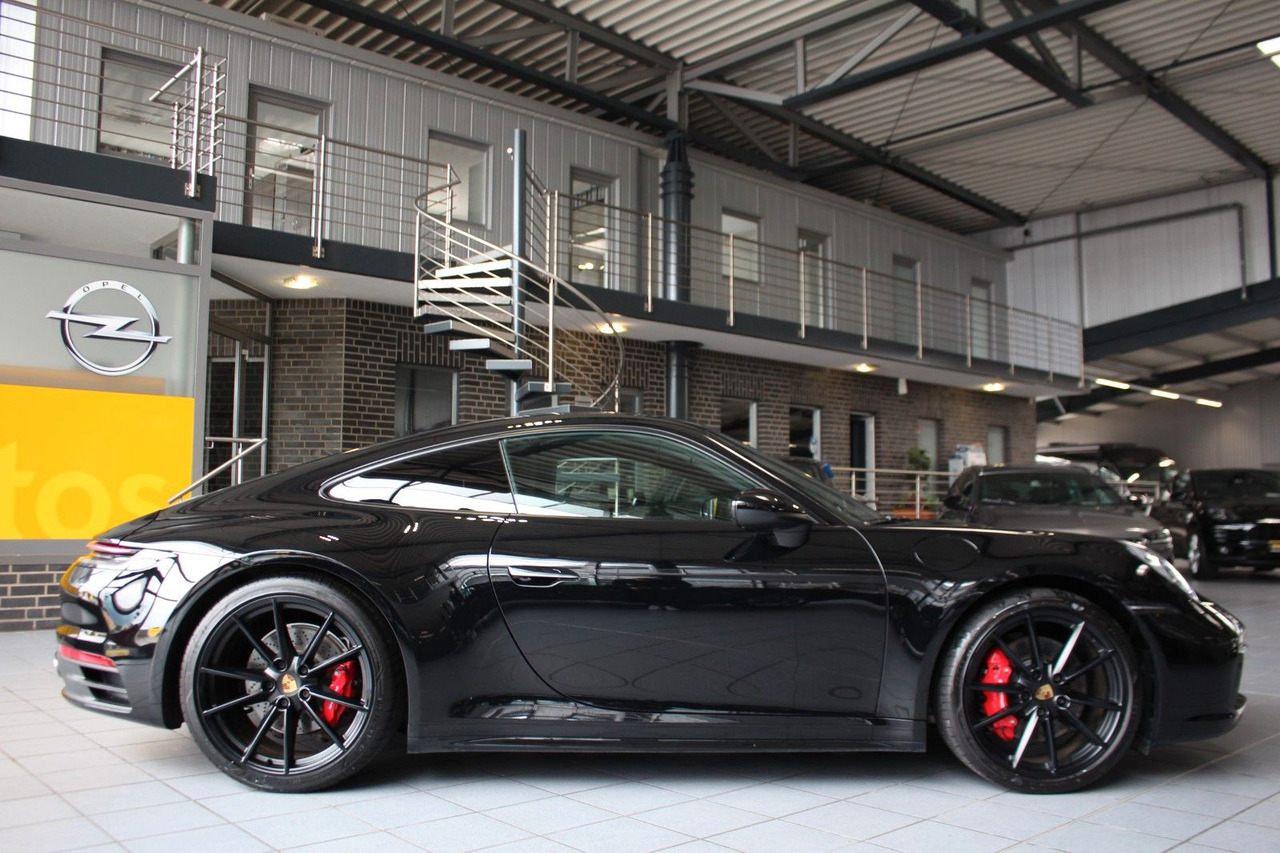 Porsche 992 Carrera 4S Sport-Chrono Matrix PZService neu - Autó: 2 kép. Porsche 992 Carrera 4S Sport-Chrono Matrix PZService neu - Autó: 2 kép.