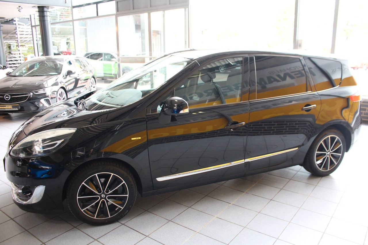 Renault Scenic III Grand BOSE Edition 7sitze Kamera - Kisbusz: 5 kép. Renault Scenic III Grand BOSE Edition 7sitze Kamera - Kisbusz: 5 kép.