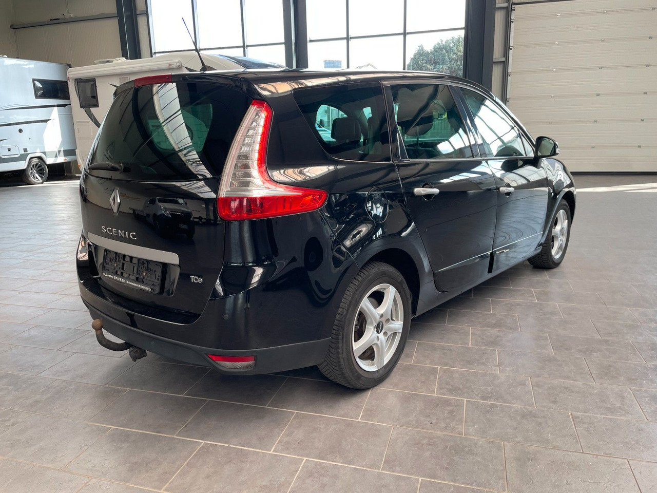 Renault Scenic III Grand BOSE Edition AHK - Kisbusz: 3 kép. Renault Scenic III Grand BOSE Edition AHK - Kisbusz: 3 kép.