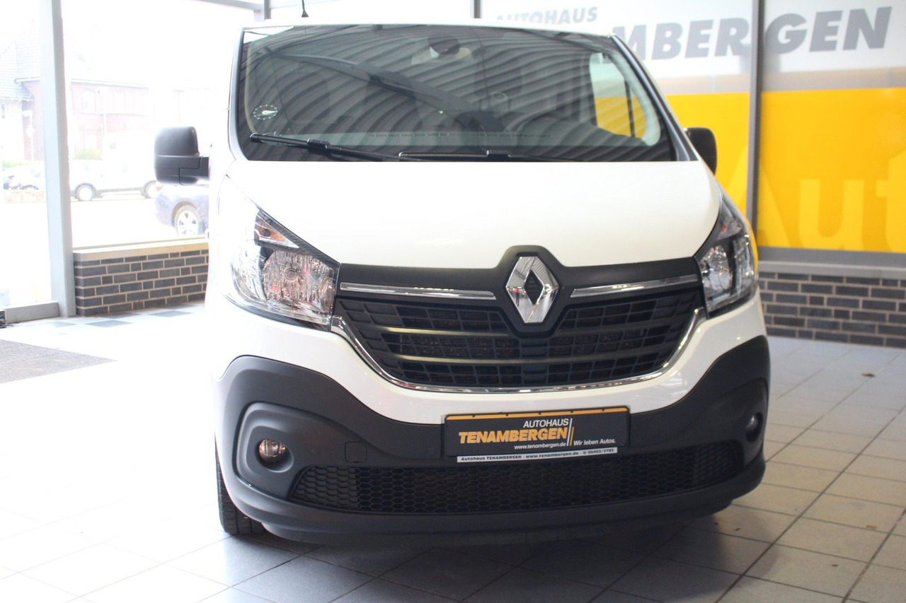 Renault Trafic Kasten L2H1 3,0t Komfort Kamera Klima AHK - Kis furgon: 2 kép. Renault Trafic Kasten L2H1 3,0t Komfort Kamera Klima AHK - Kis furgon: 2 kép.