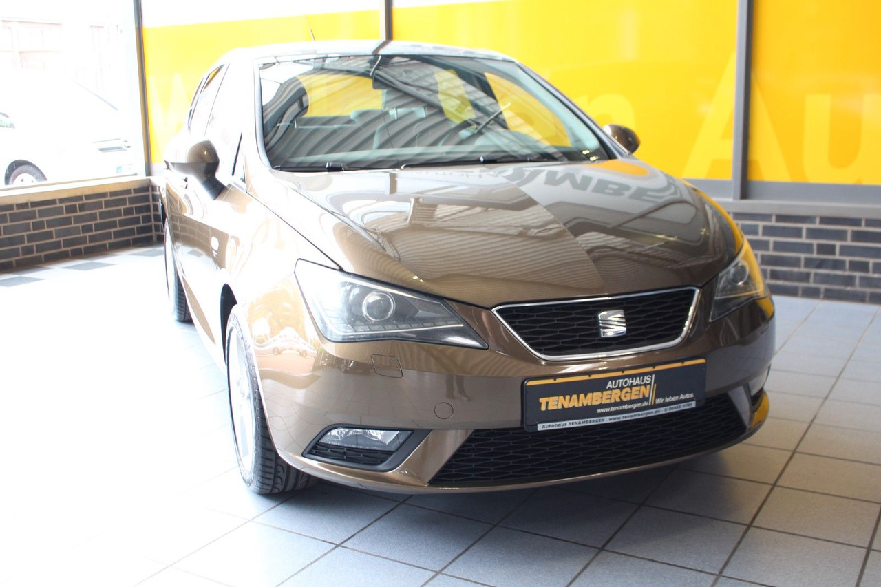 Seat Ibiza Style Viva - Autó: 2 kép. Seat Ibiza Style Viva - Autó: 2 kép.
