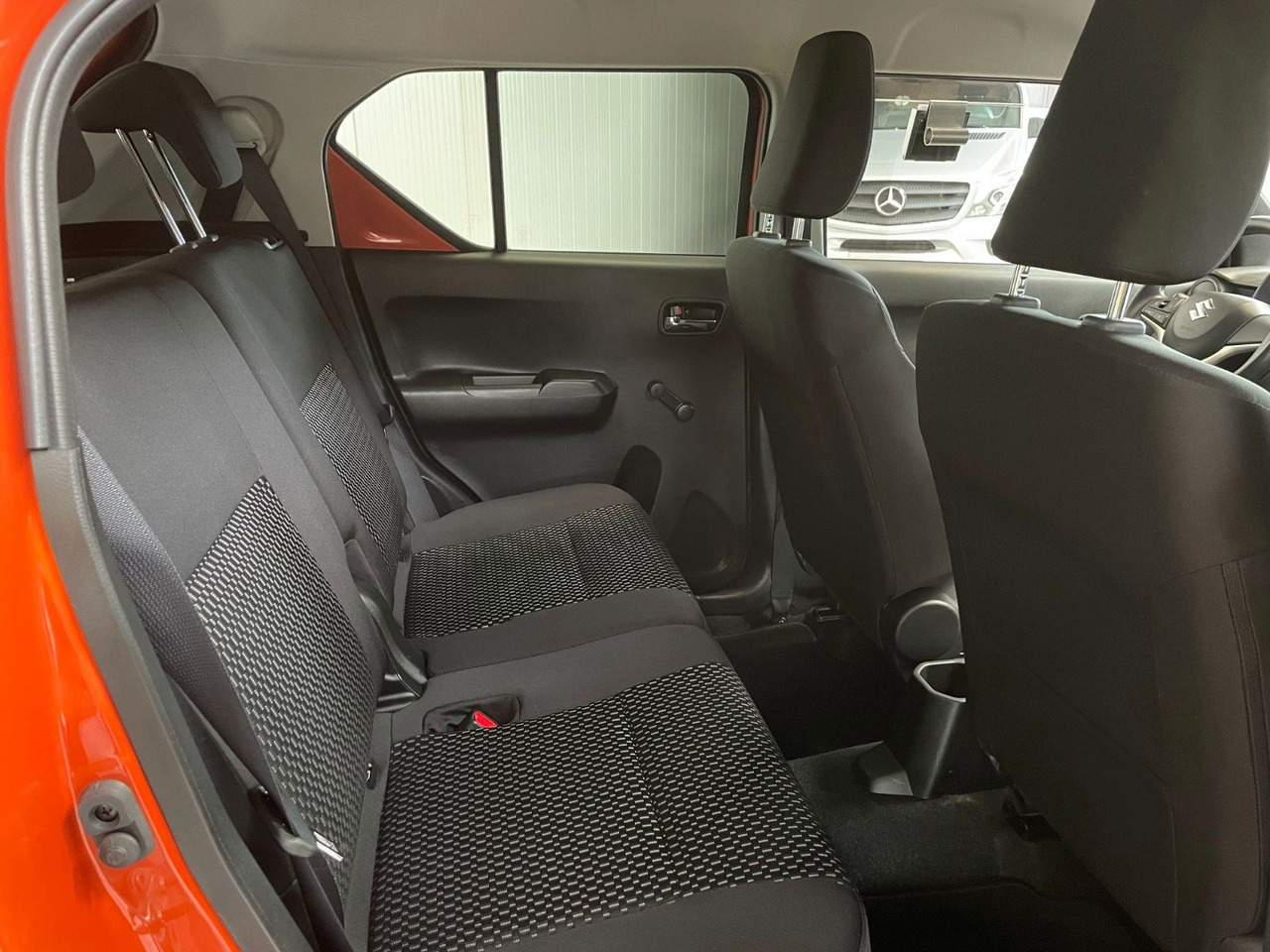 Autó Suzuki Ignis 1.2 Comfort /Hybrid/Automatik/DAB/Navi: 10 kép.