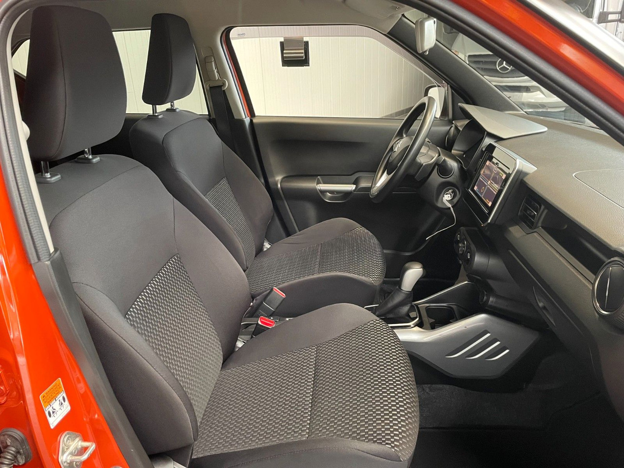 Autó Suzuki Ignis 1.2 Comfort /Hybrid/Automatik/DAB/Navi: 8 kép.