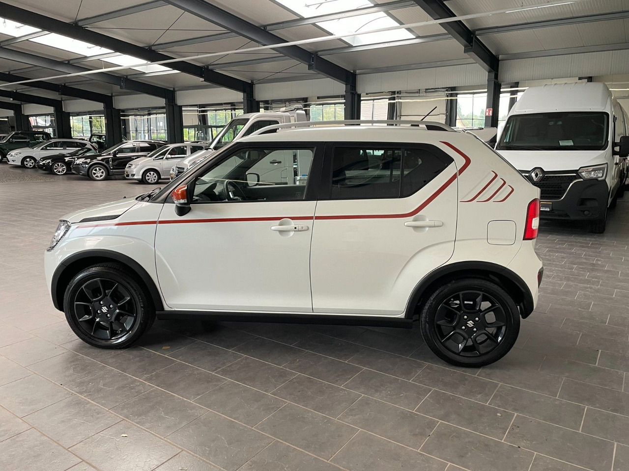 Suzuki Ignis 1,2 Intro Edtion+ - Autó: 5 kép. Suzuki Ignis 1,2 Intro Edtion+ - Autó: 5 kép.