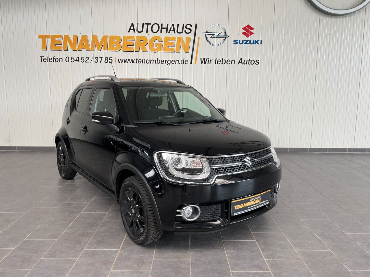 Suzuki Ignis Comfort+ Behinderten-Umbau Kamera Navi LED - Szedán: 1 kép. Suzuki Ignis Comfort+ Behinderten-Umbau Kamera Navi LED - Szedán: 1 kép.