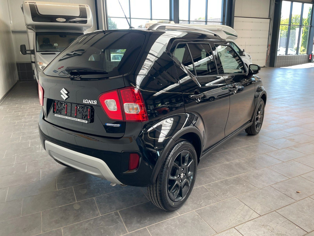 Suzuki Ignis Comfort+ Hybrid ,SHZ, Klimaauto., Tempomat - Autó: 3 kép. Suzuki Ignis Comfort+ Hybrid ,SHZ, Klimaauto., Tempomat - Autó: 3 kép.