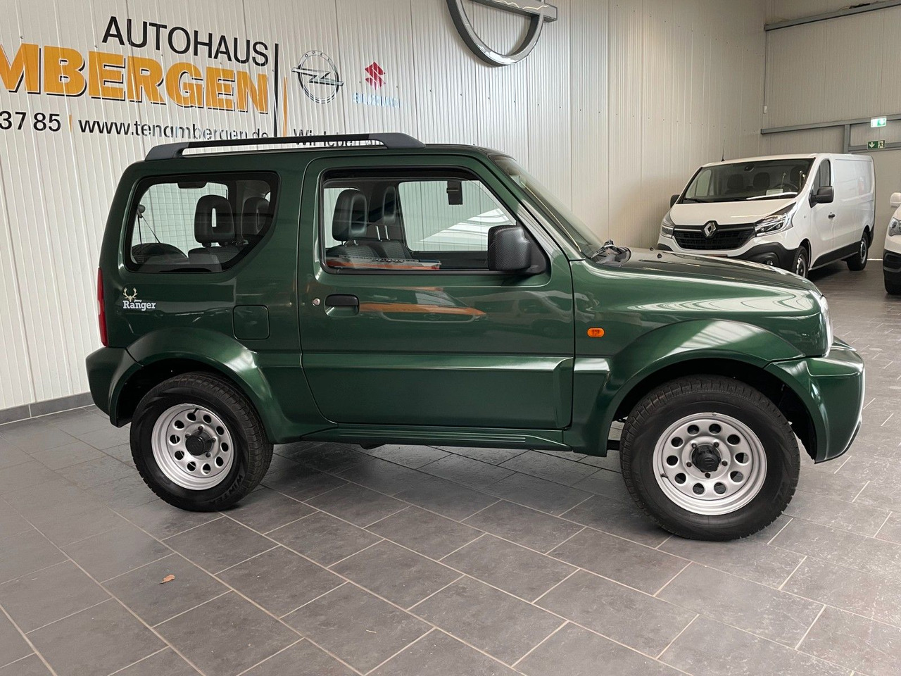 Suzuki Jimny 1.3 Allrad Ranger - Terepjáró/ SUV: 2 kép. Suzuki Jimny 1.3 Allrad Ranger - Terepjáró/ SUV: 2 kép.