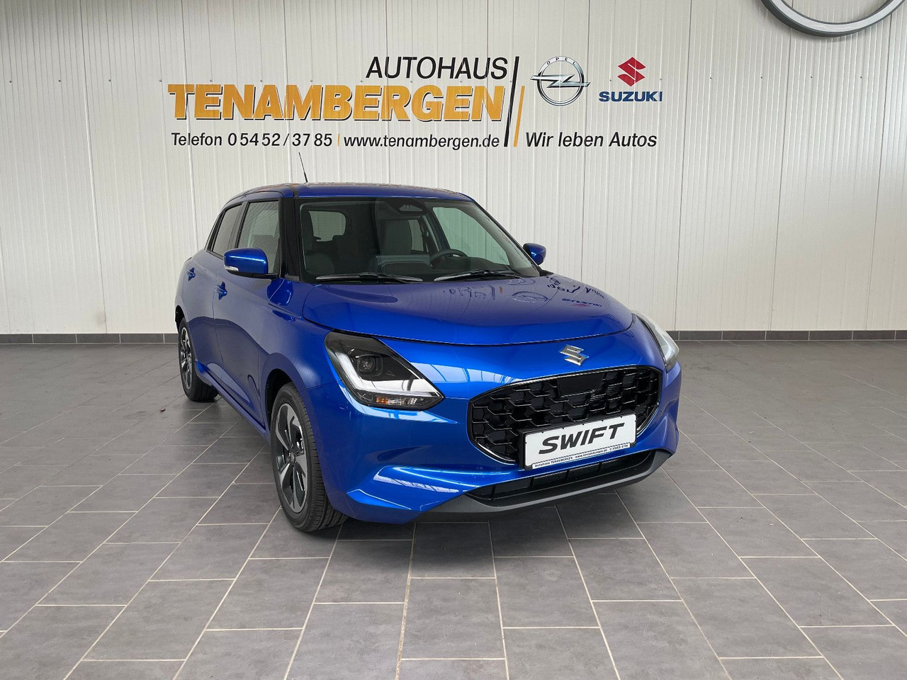 Suzuki Swift 1.2 DUALJET HYBRID Comfort+ - Autó: 1 kép. Suzuki Swift 1.2 DUALJET HYBRID Comfort+ - Autó: 1 kép.