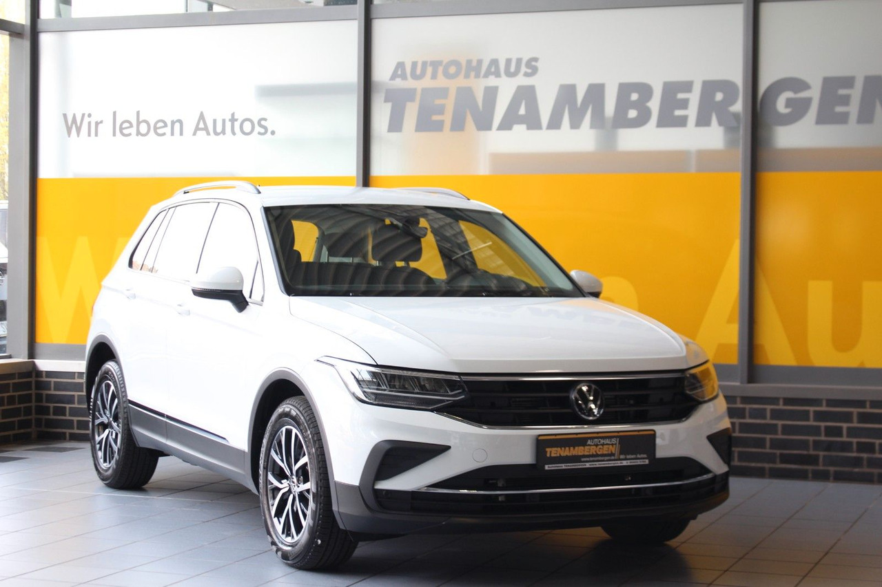 Volkswagen Tiguan Life DSG LED Kamera Navi AHK ACC - Terepjáró/ SUV: 2 kép. Volkswagen Tiguan Life DSG LED Kamera Navi AHK ACC - Terepjáró/ SUV: 2 kép.