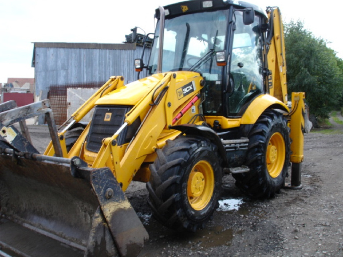 JCB 3CX CONTRACTOR - Kotrórakodó: 1 kép. JCB 3CX CONTRACTOR - Kotrórakodó: 1 kép.