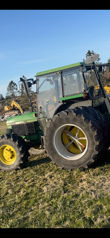JOHN DEERE 1950 - Traktor: 4 kép. JOHN DEERE 1950 - Traktor: 4 kép.