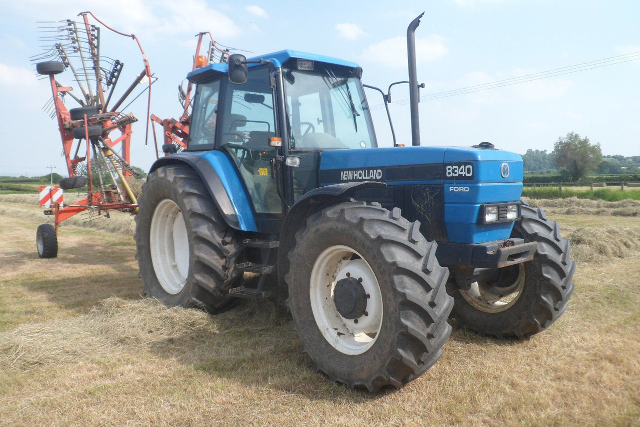 Traktor NEW HOLLAND 8340: 7 kép.