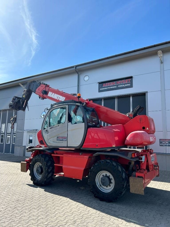 Manitou MRT 2150 - Teleszkópos rakodó: 5 kép. Manitou MRT 2150 - Teleszkópos rakodó: 5 kép.