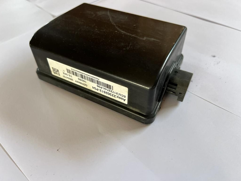 Continental FH4 - ECU: 2 kép. Continental FH4 - ECU: 2 kép.