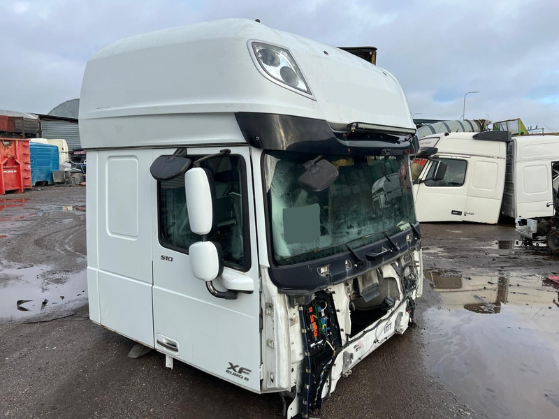 DAF KTU249 - Fülke és belső tér: 1 kép. DAF KTU249 - Fülke és belső tér: 1 kép.