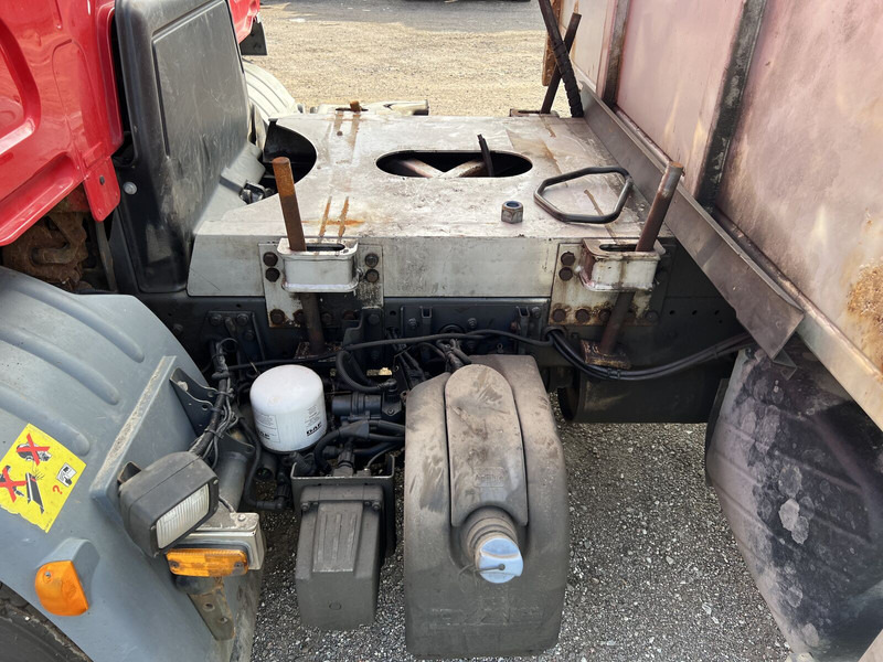 DAF LF45 210 - Platós teherautó: 5 kép. DAF LF45 210 - Platós teherautó: 5 kép.