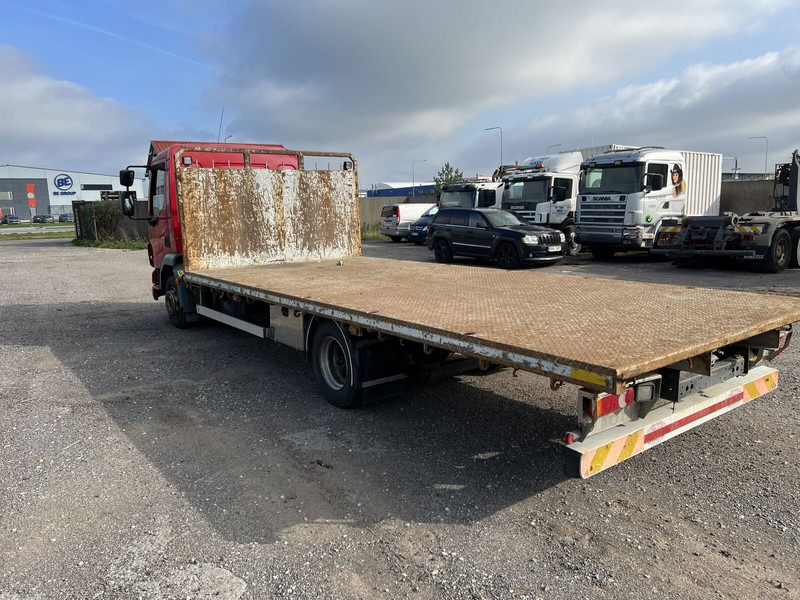 DAF LF45 210 - Platós teherautó: 4 kép. DAF LF45 210 - Platós teherautó: 4 kép.