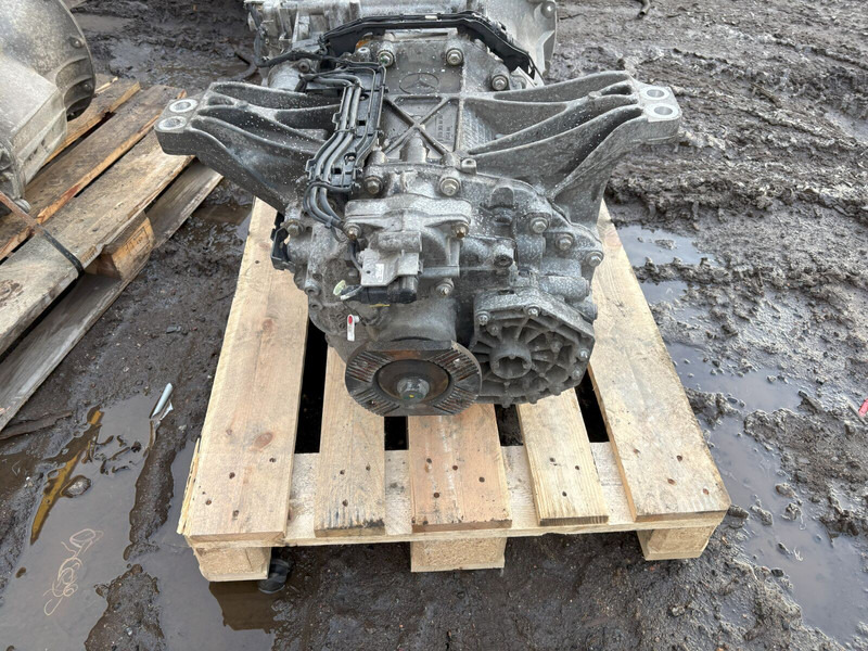 Mercedes-Benz G211-12 - Sebességváltó: 3 kép. Mercedes-Benz G211-12 - Sebességváltó: 3 kép.