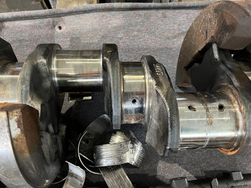 Scania R580 - Főtengely: 5 kép. Scania R580 - Főtengely: 5 kép.