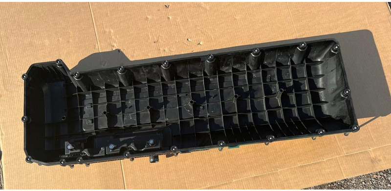 Volvo 21627156 - Motor és alkatrészek: 3 kép. Volvo 21627156 - Motor és alkatrészek: 3 kép.