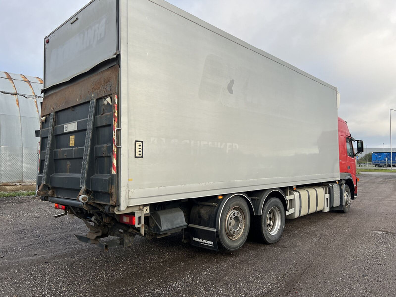 Volvo FM 480 - Hűtős teherautó: 3 kép. Volvo FM 480 - Hűtős teherautó: 3 kép.