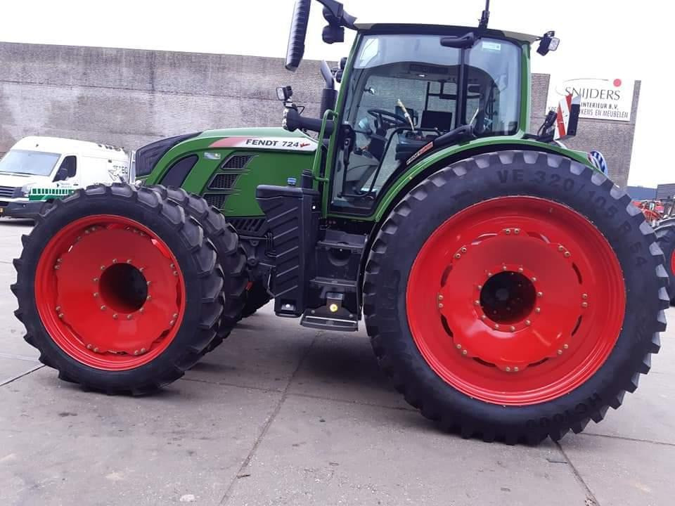 Impeller for Fendt and Claas tractors - Felni - Mezőgazdasági gépek: 2 kép. Impeller for Fendt and Claas tractors - Felni - Mezőgazdasági gépek: 2 kép.