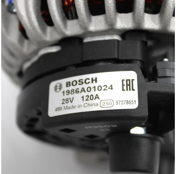 DAF XF106 Dynamo 2000904 | 1976290 Nieuw! - Generátor - Teherautó: 3 kép. DAF XF106 Dynamo 2000904 | 1976290 Nieuw! - Generátor - Teherautó: 3 kép.