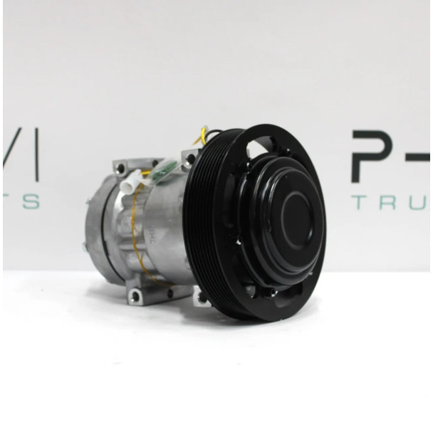 Volvo / Renault Airco Compressor 20587125 | 7482704531 Nieuw! - Klímakompresszor - Teherautó: 2 kép. Volvo / Renault Airco Compressor 20587125 | 7482704531 Nieuw! - Klímakompresszor - Teherautó: 2 kép.