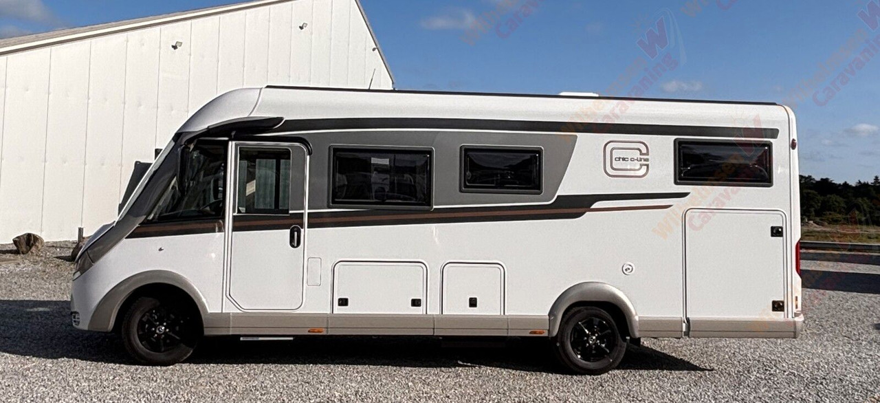 Carthago chic c-line I 4.9 LE Mercedes*MJ25*Alde*Sky*TV* - Integrált lakóautó: 4 kép. Carthago chic c-line I 4.9 LE Mercedes*MJ25*Alde*Sky*TV* - Integrált lakóautó: 4 kép.