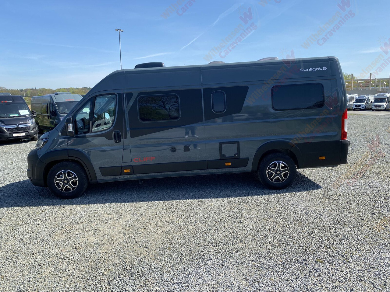 Sunlight Adventure Cliff 640 Maxi*MJ 25*Truma D*RFK*Navi* - Kempingautó: 4 kép. Sunlight Adventure Cliff 640 Maxi*MJ 25*Truma D*RFK*Navi* - Kempingautó: 4 kép.