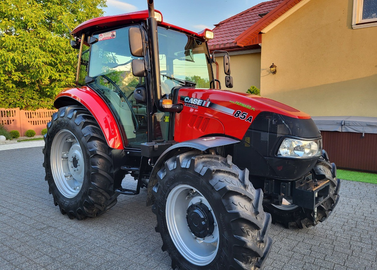 Case IH 85A jak nowy 4x4WD - Traktor: 2 kép. Case IH 85A jak nowy 4x4WD - Traktor: 2 kép.