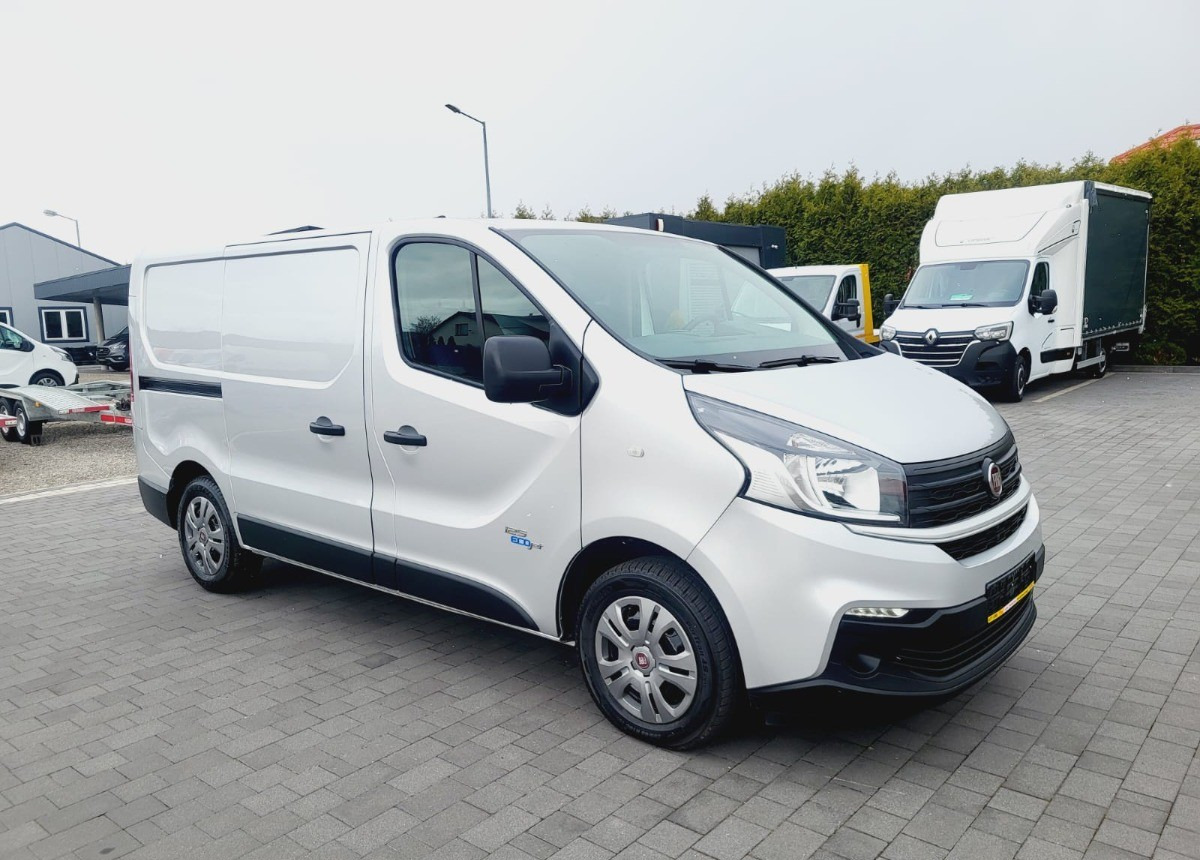Fiat Fiat Talento L1 H1 L1H1 - Furgon: 4 kép. Fiat Fiat Talento L1 H1 L1H1 - Furgon: 4 kép.