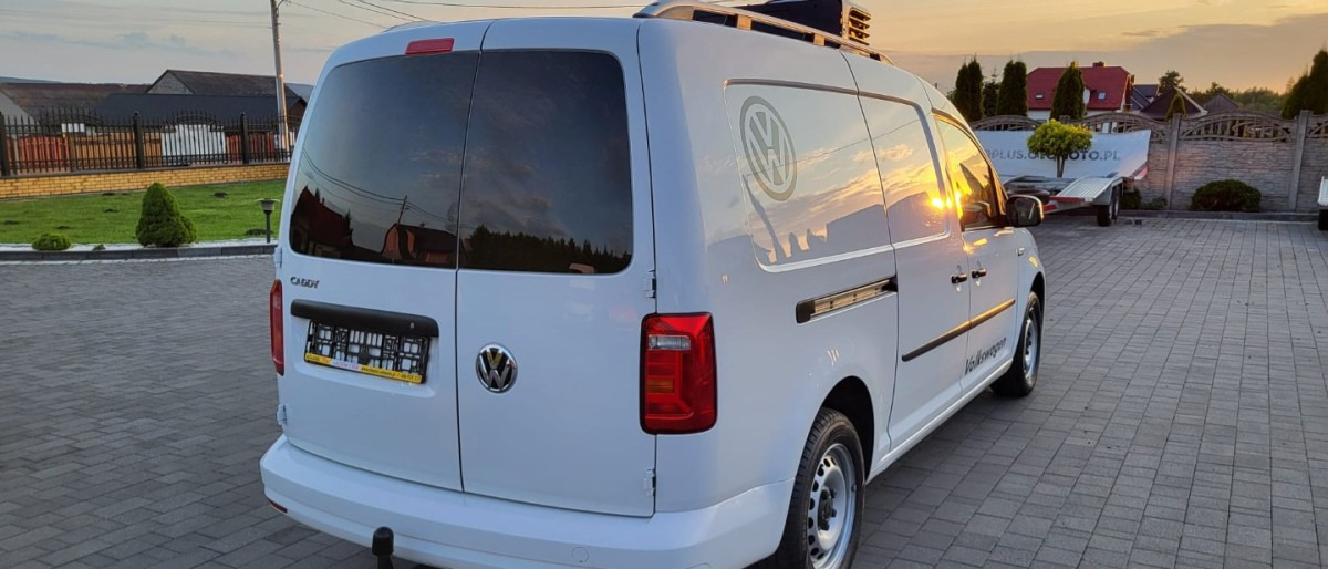 Volkswagen Cady 2.0 Maxi Chodnia na Gwarancji Chłodnia Carier zasilanie 230V - Hűtős kisteherautó: 2 kép. Volkswagen Cady 2.0 Maxi Chodnia na Gwarancji Chłodnia Carier zasilanie 230V - Hűtős kisteherautó: 2 kép.