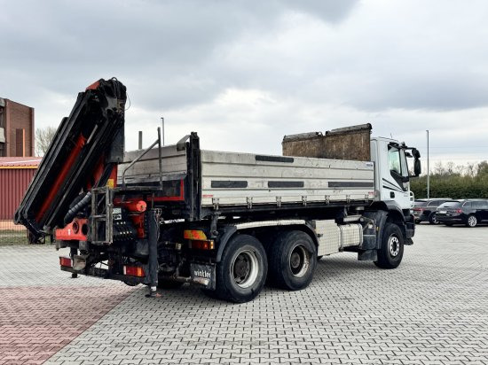 Iveco Trakker KPFC1/2A4_85_1313 - Billenőplatós teherautó: 3 kép. Iveco Trakker KPFC1/2A4_85_1313 - Billenőplatós teherautó: 3 kép.