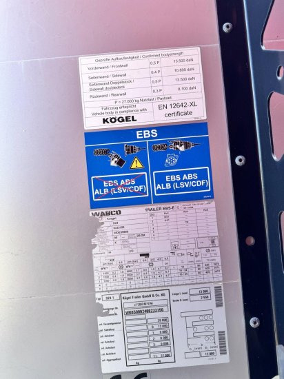 Kögel SN 24-1 - Ponyvás félpótkocsi: 3 kép. Kögel SN 24-1 - Ponyvás félpótkocsi: 3 kép.