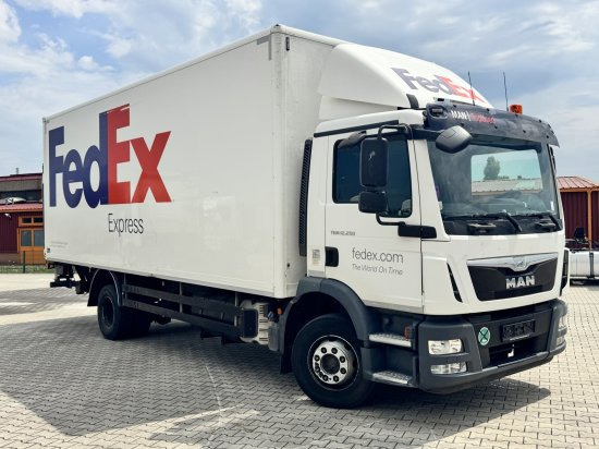 MAN TGM 12.250 4x2 Euro 6 L.2007.46.013 - Dobozos felépítményű teherautó: 2 kép. MAN TGM 12.250 4x2 Euro 6 L.2007.46.013 - Dobozos felépítményű teherautó: 2 kép.