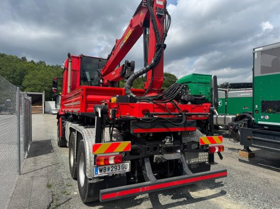 Mercedes-Benz AROCS 3552 963-2F Epsilon M100L86 Kran ? Leistungsstarker Holzladekran mit hoher Reichweite - Darus autó: 3 kép. Mercedes-Benz AROCS 3552 963-2F Epsilon M100L86 Kran ? Leistungsstarker Holzladekran mit hoher Reichweite - Darus autó: 3 kép.