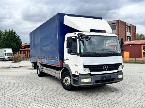 Mercedes-Benz Atego 1222 L Euro 4 - Ponyvás teherautó: 1 kép. Mercedes-Benz Atego 1222 L Euro 4 - Ponyvás teherautó: 1 kép.