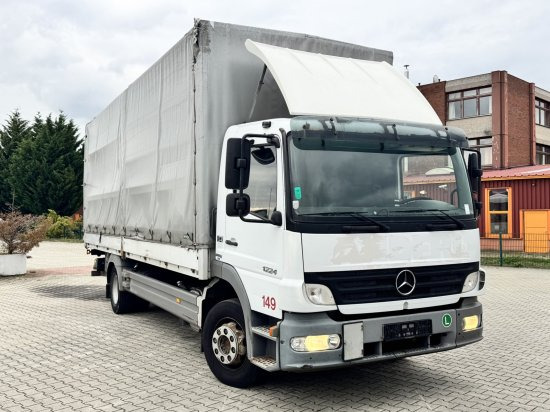 Mercedes-Benz Atego 1224 L N2 Euro 4  4x2 - Ponyvás teherautó: 1 kép. Mercedes-Benz Atego 1224 L N2 Euro 4  4x2 - Ponyvás teherautó: 1 kép.