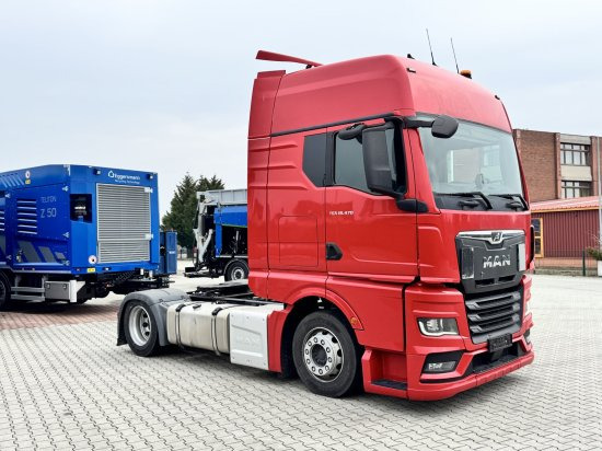 MAN TGX 18.470 E6 TipMatic Effizienz & Komfort Ready for Work - Nyergesvontató: 2 kép. MAN TGX 18.470 E6 TipMatic Effizienz & Komfort Ready for Work - Nyergesvontató: 2 kép.