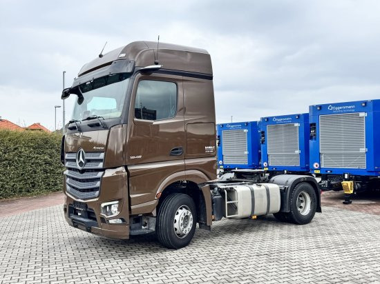 Mercedes-Benz Actros 1848 Gigaspace, Retarder, Standklima Retarder, Mirrow Cam, mehrere Einheiten - Nyergesvontató: 3 kép. Mercedes-Benz Actros 1848 Gigaspace, Retarder, Standklima Retarder, Mirrow Cam, mehrere Einheiten - Nyergesvontató: 3 kép.