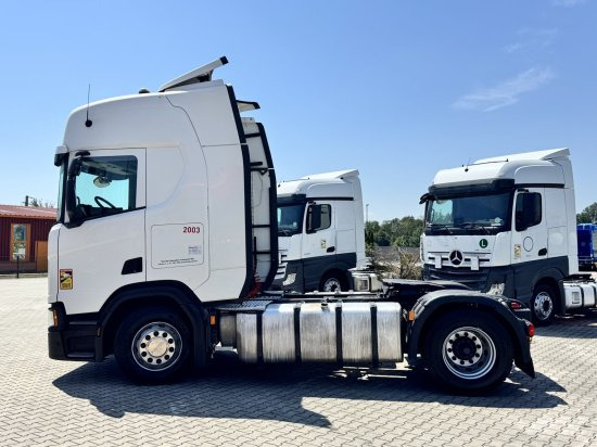 Scania R450 3 Stück verfügbar DC 13 164 Euro 6 Highline Retarder - Nyergesvontató: 3 kép. Scania R450 3 Stück verfügbar DC 13 164 Euro 6 Highline Retarder - Nyergesvontató: 3 kép.