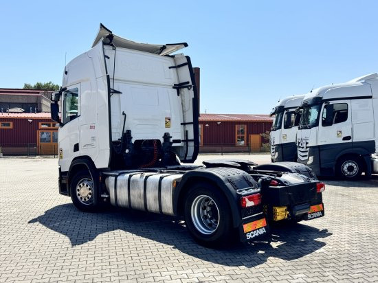 Scania R450 3 Stück verfügbar DC 13 164 Euro 6 Highline Retarder - Nyergesvontató: 4 kép. Scania R450 3 Stück verfügbar DC 13 164 Euro 6 Highline Retarder - Nyergesvontató: 4 kép.