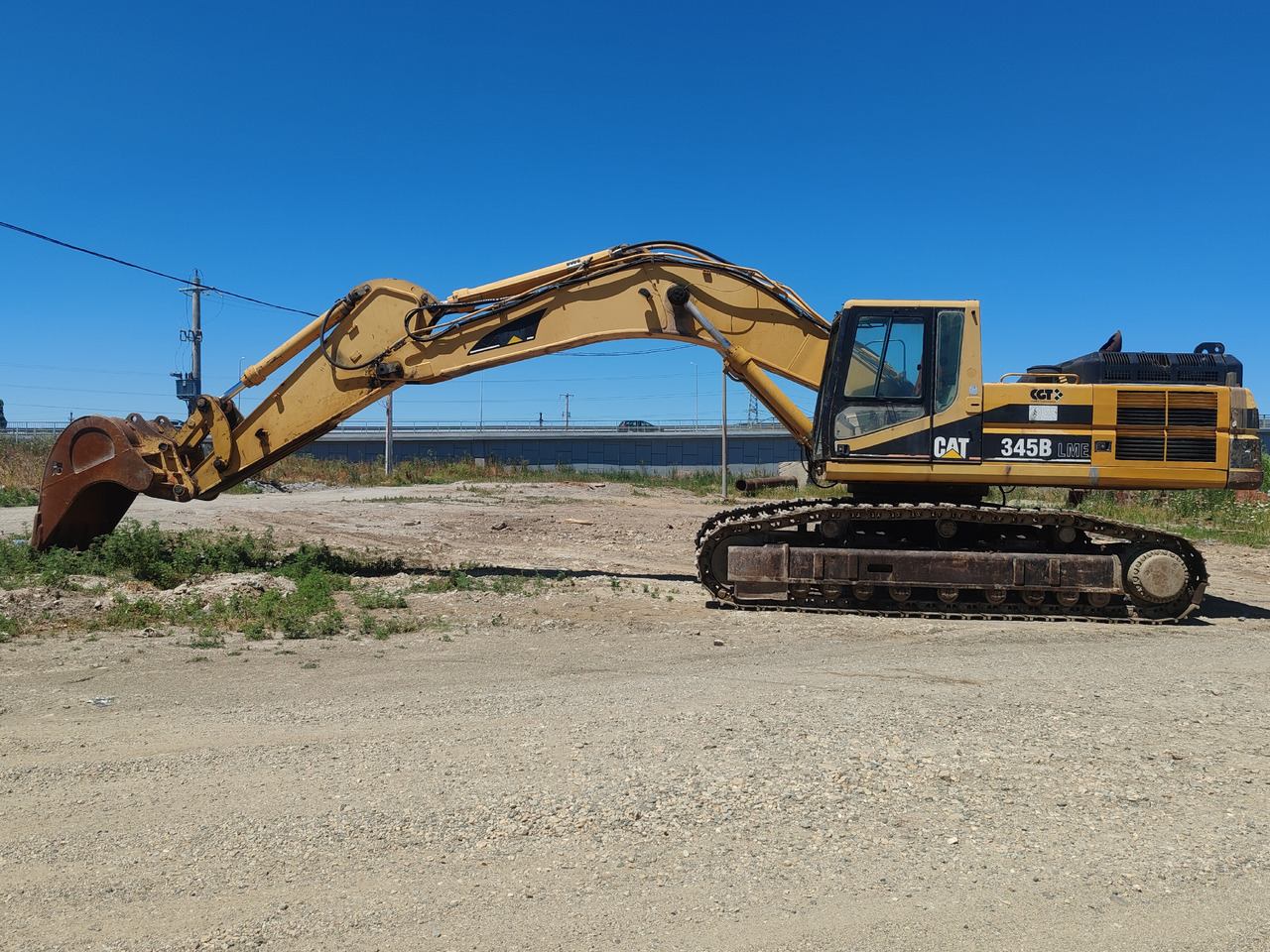 Caterpillar 345B LME - Bontó kotrógép: 3 kép. Caterpillar 345B LME - Bontó kotrógép: 3 kép.
