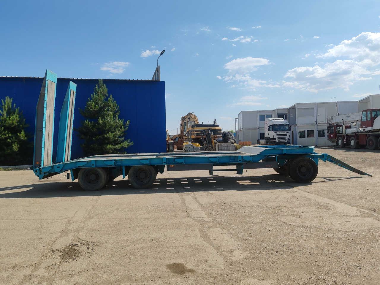 Schwarzmuller TU 30/100 - Pótkocsi autószállító: 5 kép. Schwarzmuller TU 30/100 - Pótkocsi autószállító: 5 kép.